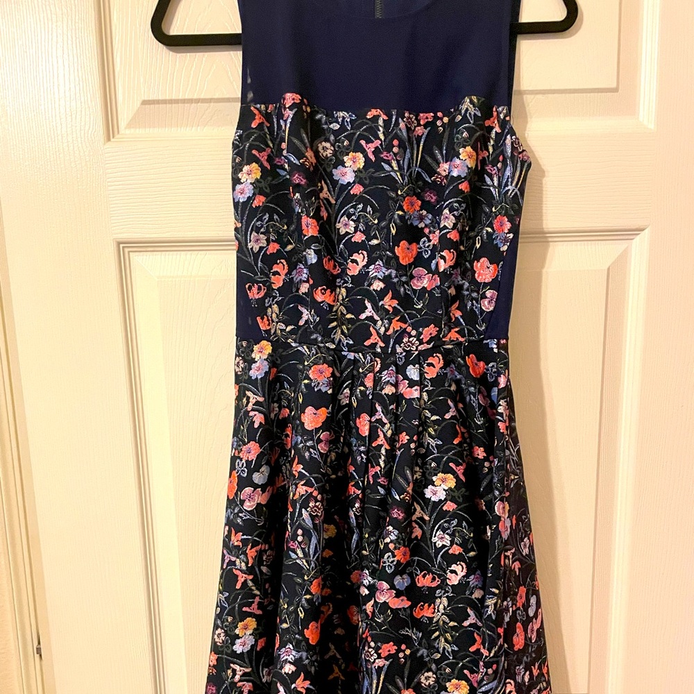 Bebe women’s midi floral dress